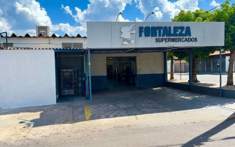Fachada Loja 2 — Jd. dos Ipês (Itajobi)